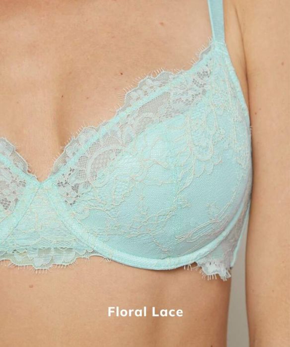 Стильный кружевной бюстгальтер