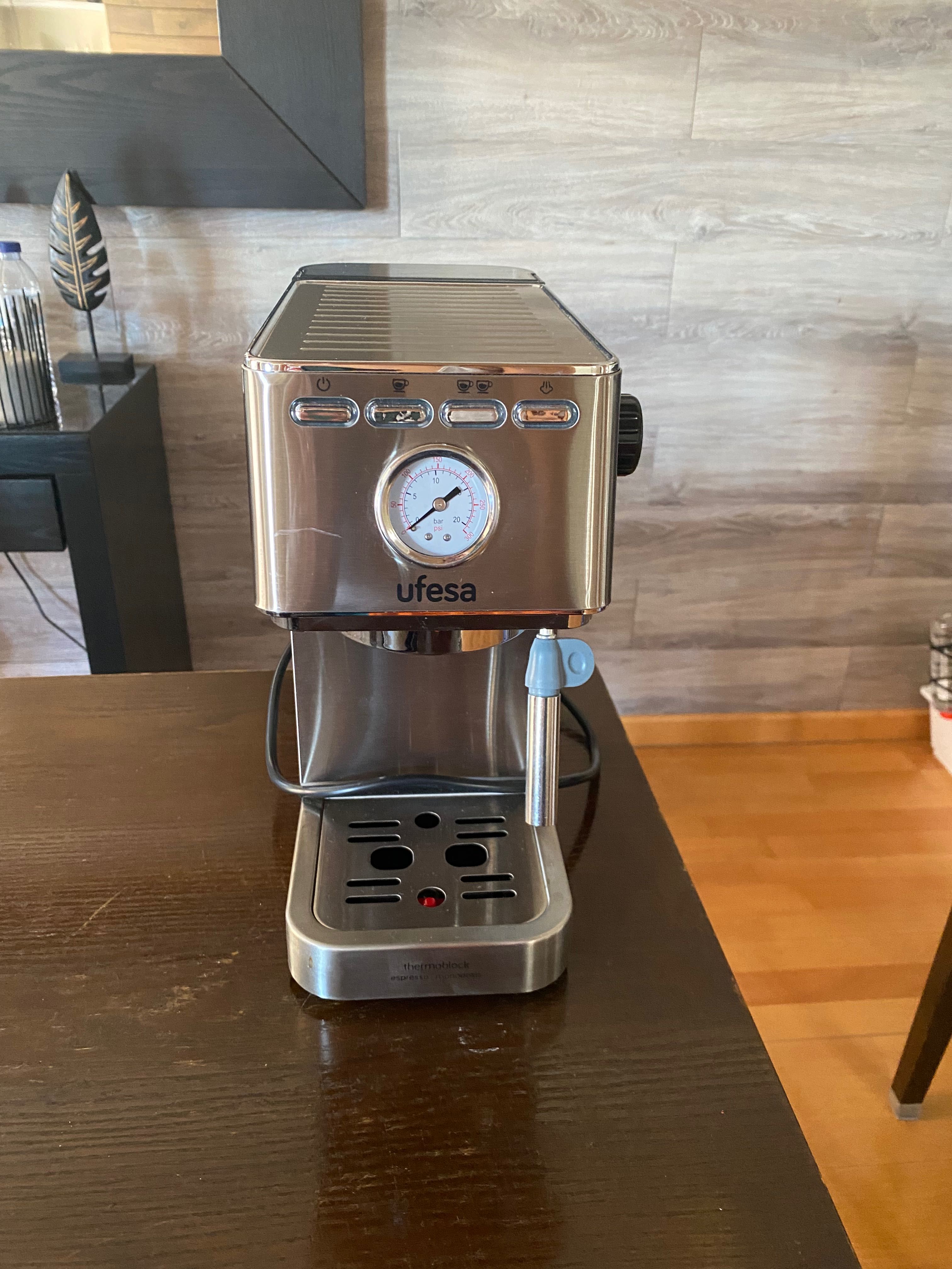 Máquina de café Ufesa