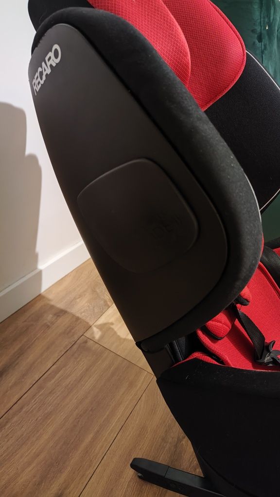 RECARO Fotelik samochodowy 9-18 kg.