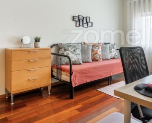 Sofá cama pouco utilizado