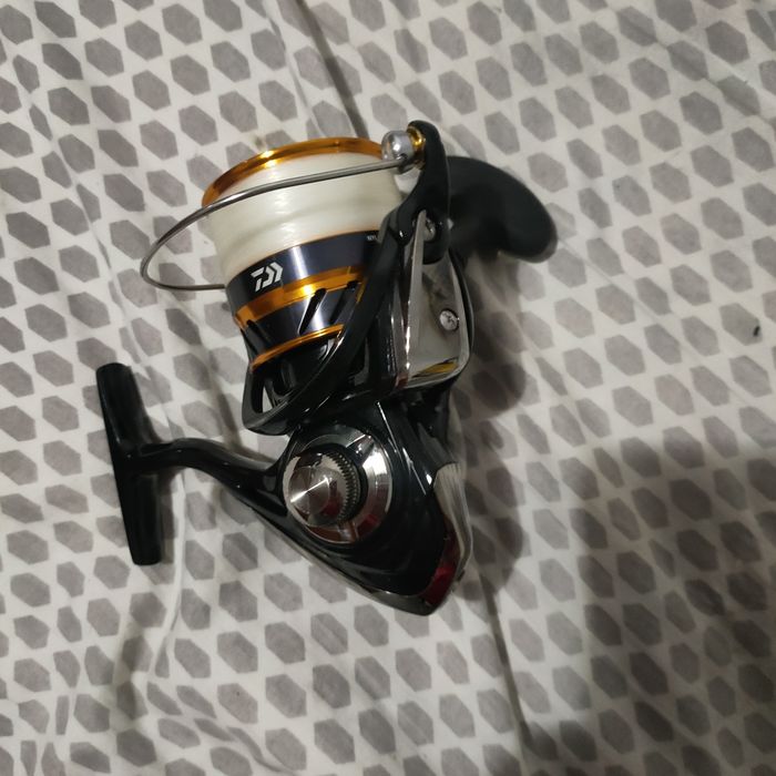 Carreto DAIWA 6000