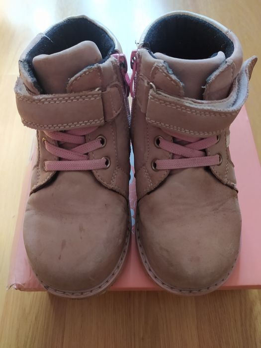 Продам демисезонні ортопедичні чобітки на дівчинку