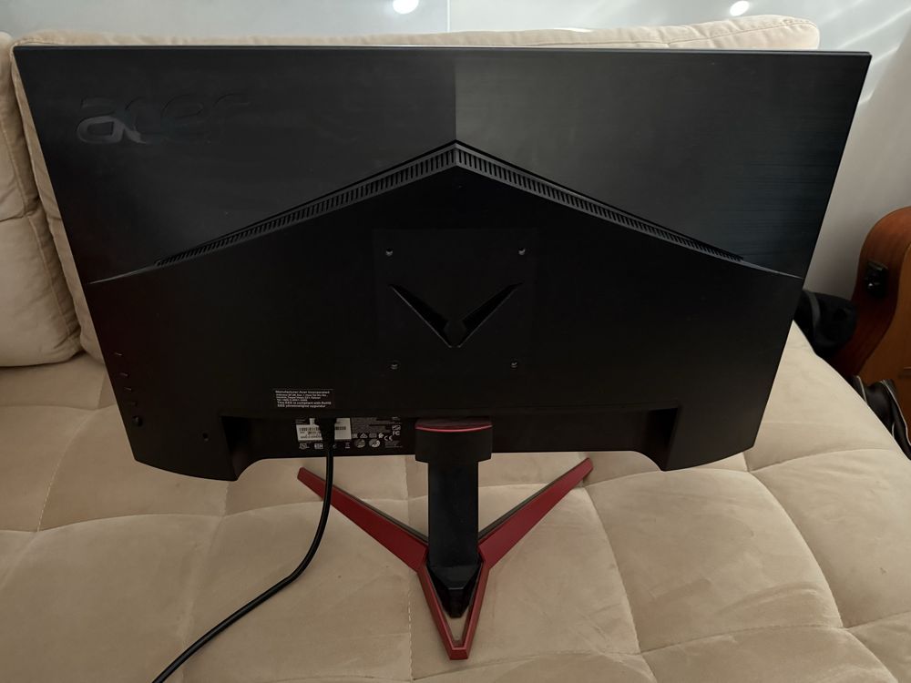Monitor Acer Nitro VG272 27” uszkodzony