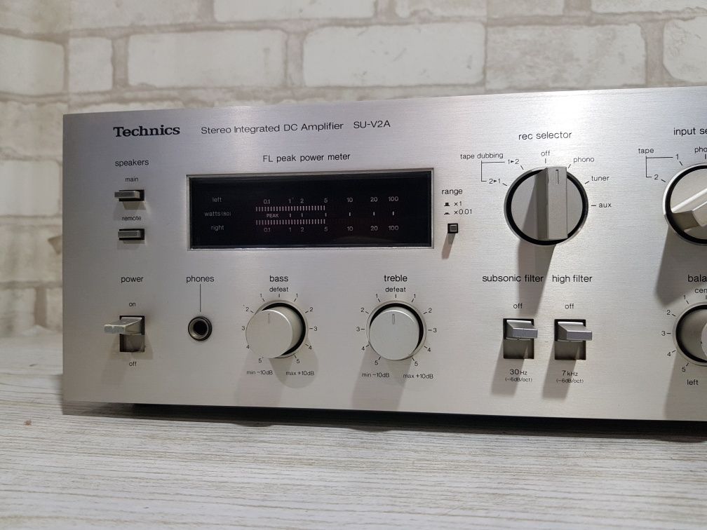 Стерео підсилювач TECHNICS SU-V2A, 2x45 Вт, б/у з Німеччини
