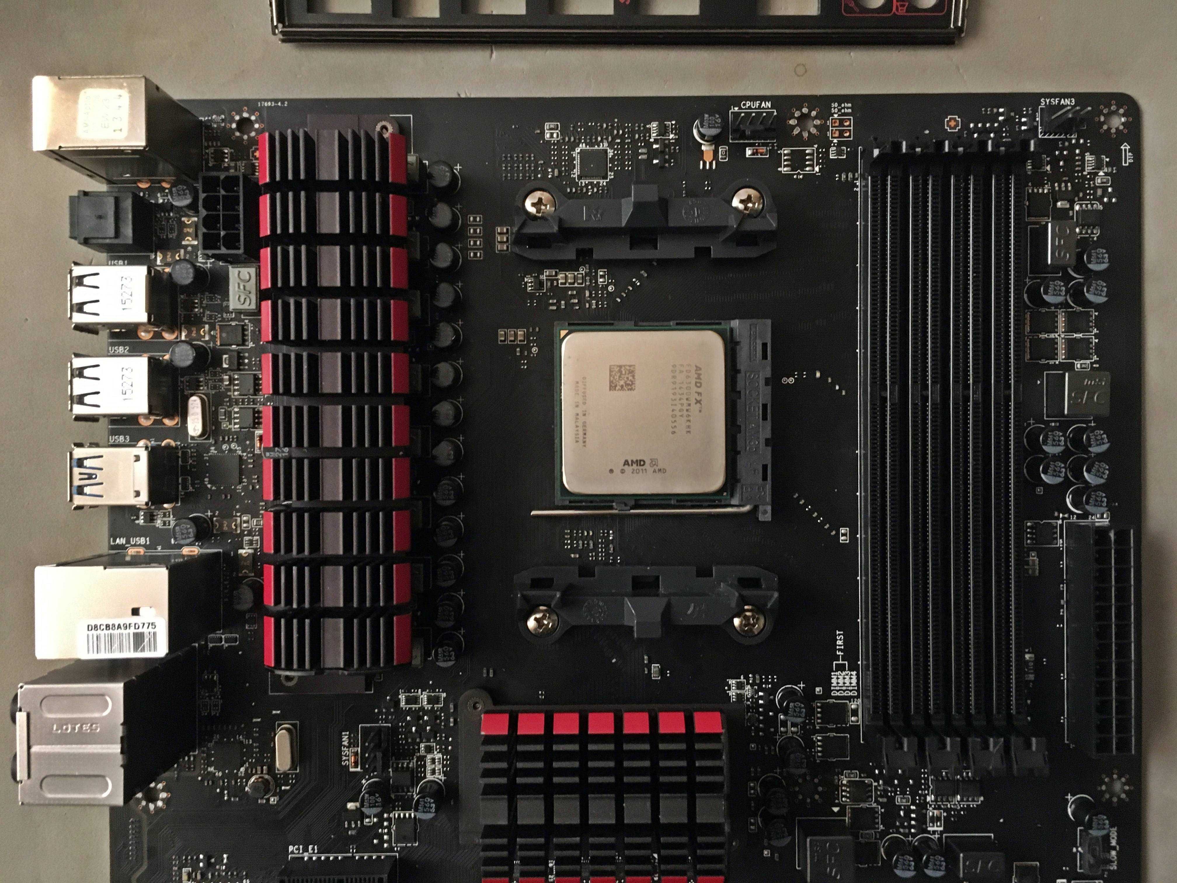AMD FX-6300 (6Cores) MSI 970 Gaming (MS-7693) avariada