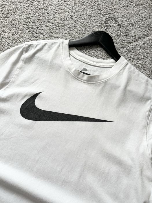 Футболка Nike чоловіча  б/в