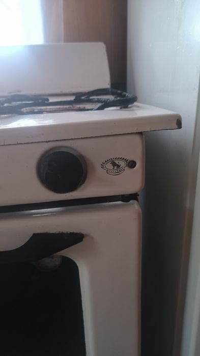 Продам газовую плиту на две конфорки.