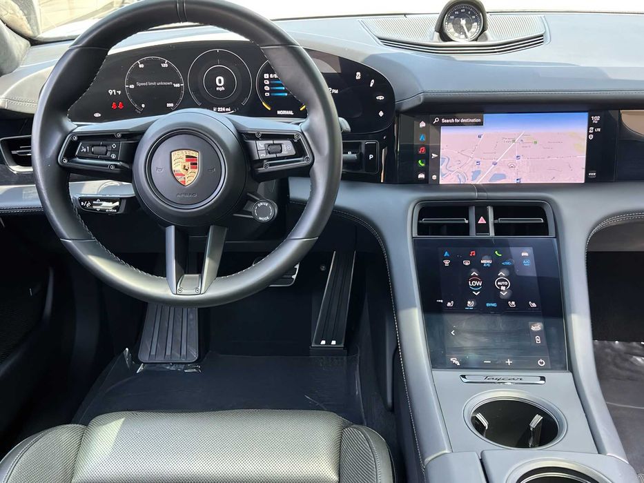 Porsche Taycan 4S      2022