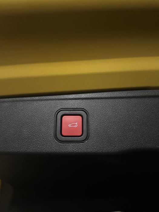 JEEP AVENGER ALTITUDE 1.2 + Led Pack & Infotainment