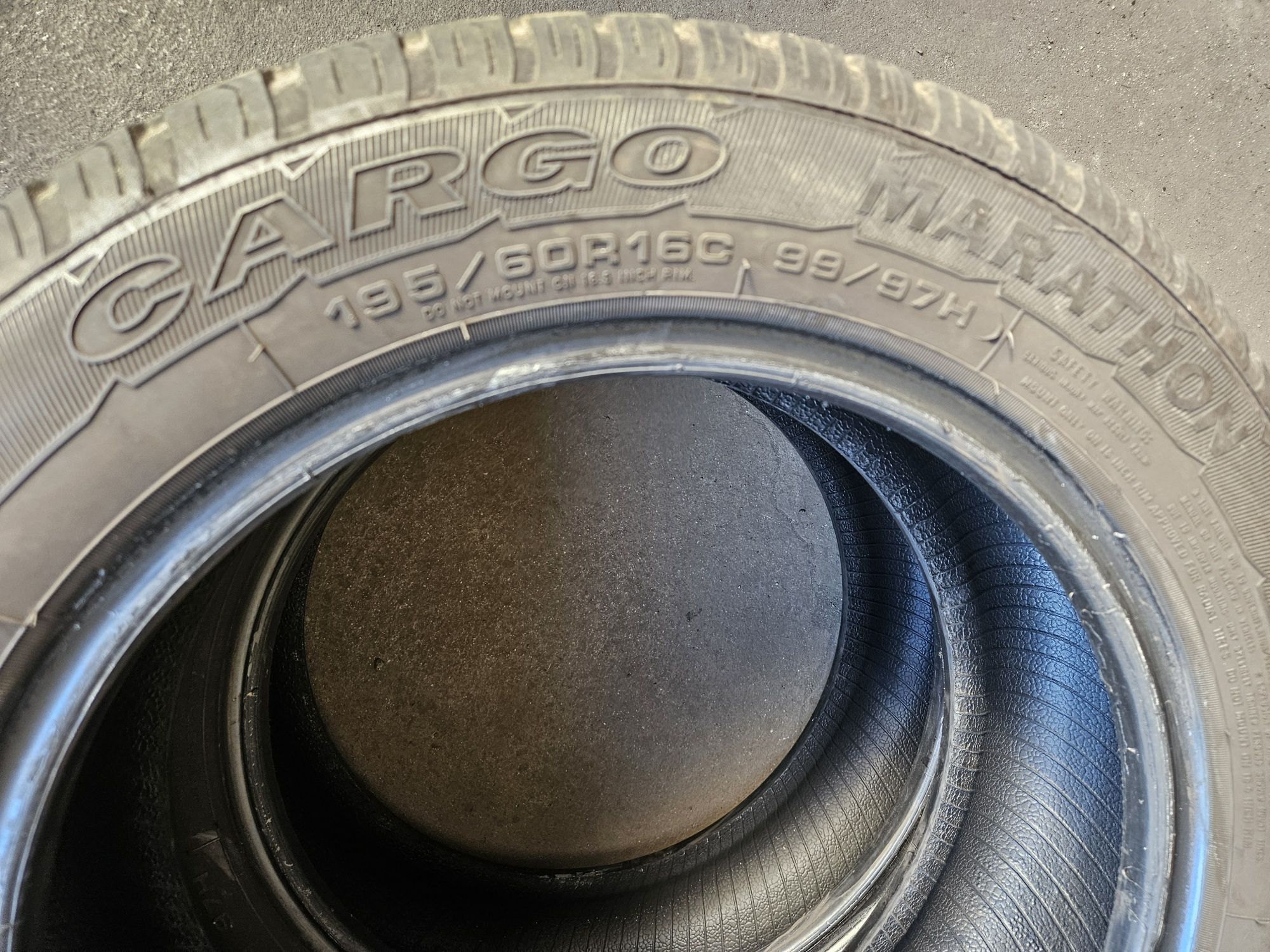 Opony letnie 195/60/16C Goodyear Cargo 2015r bieżnik 8mm-6mm