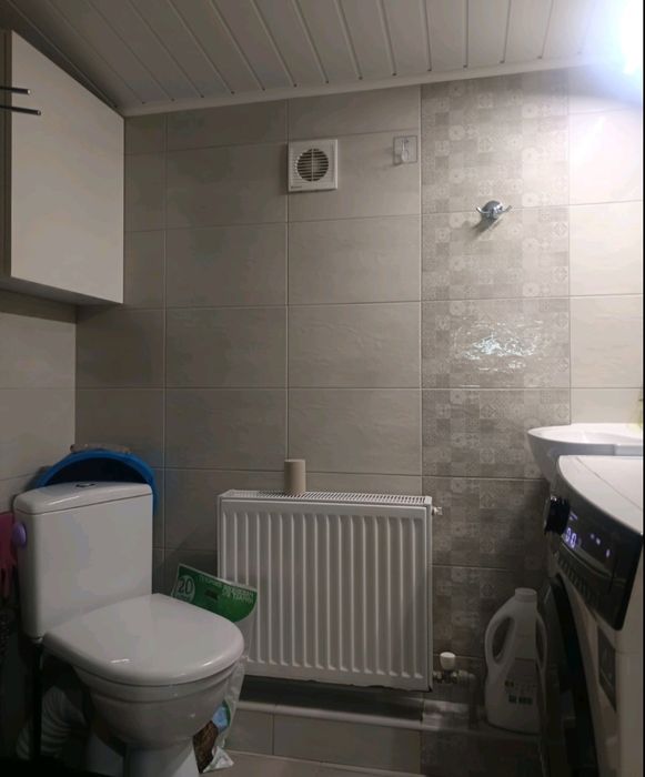 Продам затишний будинок в районі автовокзала