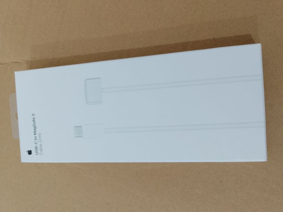 Коробка упаковка техніки Apple