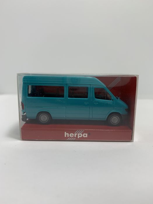 Mercedes Sprinter Bus da Herpa escala H0 1/87