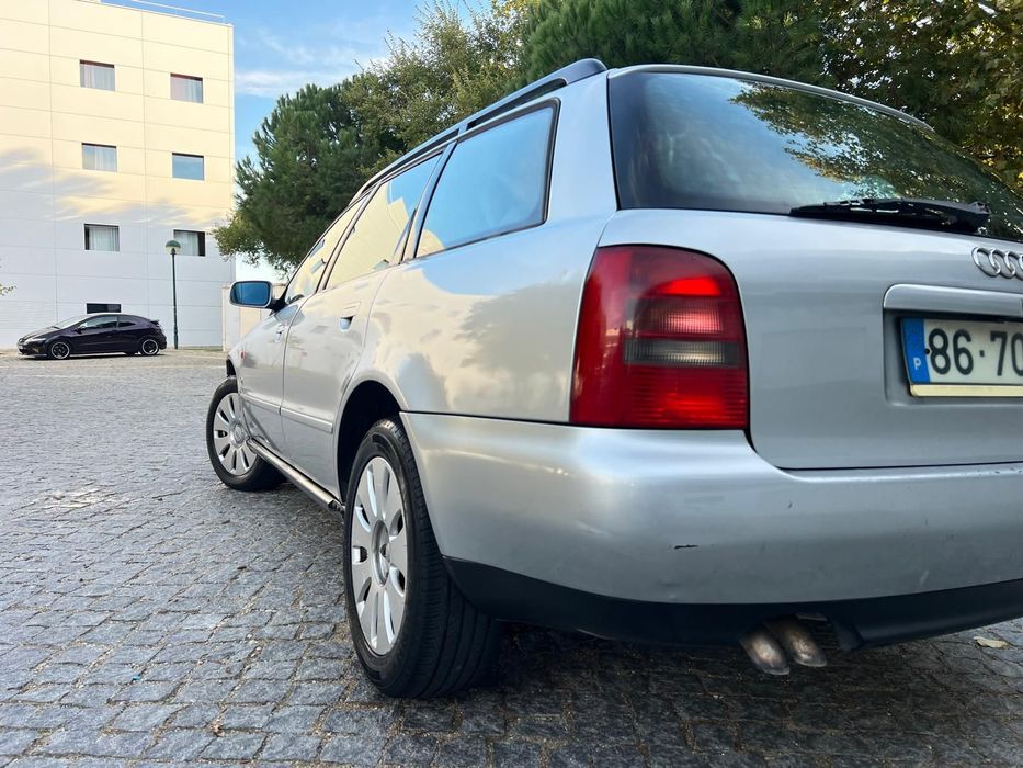 Audi A4 1.9 CV 110 Ano 1996 com apenas 330.000 KMS