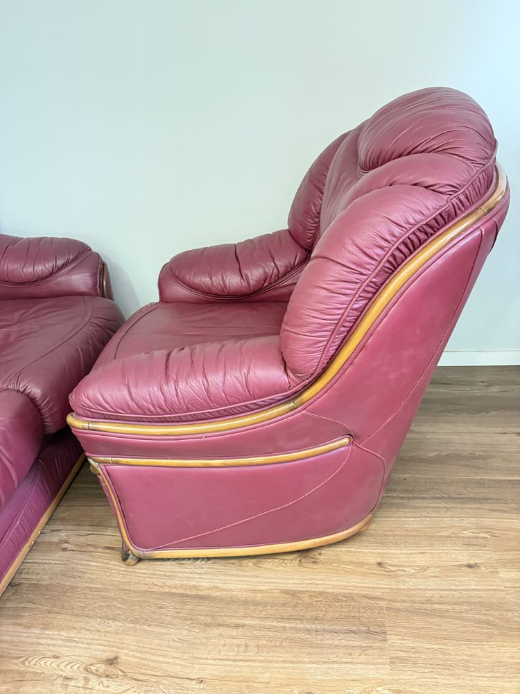 Sofa pele bordo 3 lugares + 2 individual