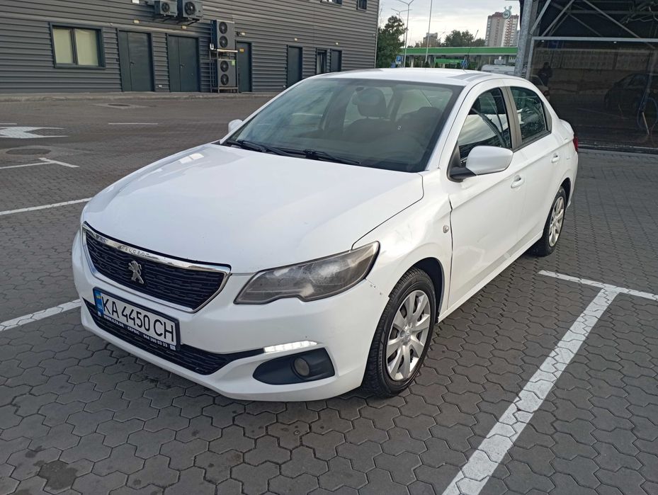 Продається Peugeot 301, 1,2 газ/бензин , мех КПП , пробіг 275 тис.