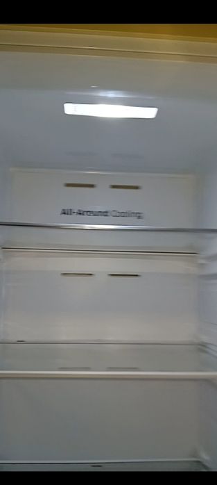 Продам холодильник Самсунг.