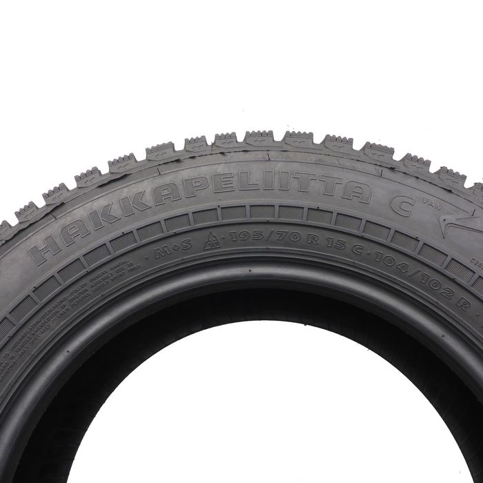 Opony 195/70/15C Nokian 195/70R15C 102R KOLCE Zimowe 2013 Nieużywane