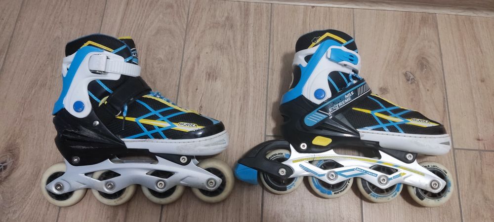 Rolki 35-38 czarny biały niebieski żółty