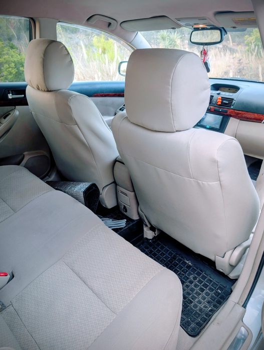 Продам машинуToyota Avensis