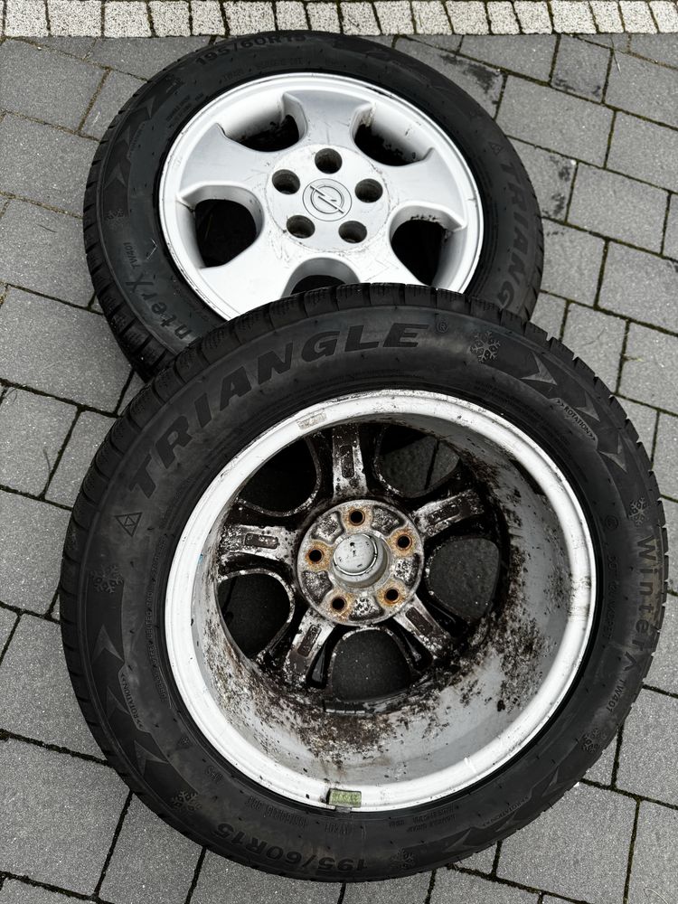 Felgi Opel R15 + opony zimowe Triangle 195/60
