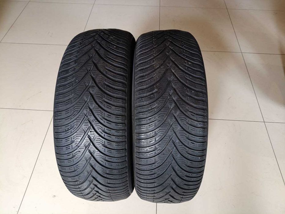 Пара шин б/у 215/55R16 93H BF Goodrich g-Force Winter 2