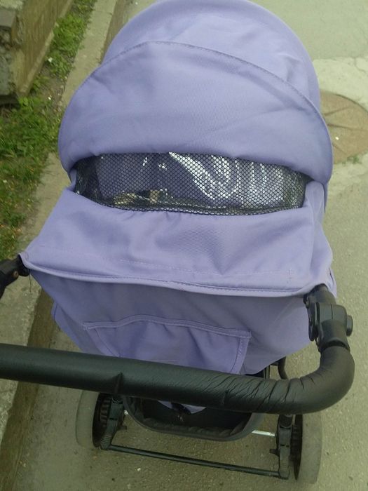 Дитяча прогулянкова коляска