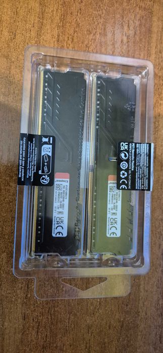 Kingston FURY 16GB (2x8)