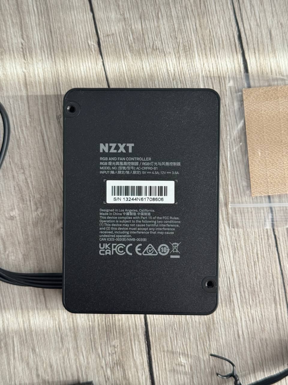 Контролер NZXT RGB & Fan Controller (AC-CRFR0-B1)