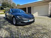 Tesla Model S Long Range com IVA dedutivel