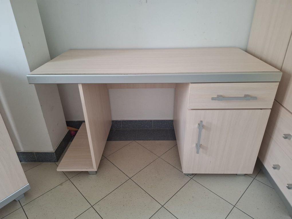 Meble do sprzedaży