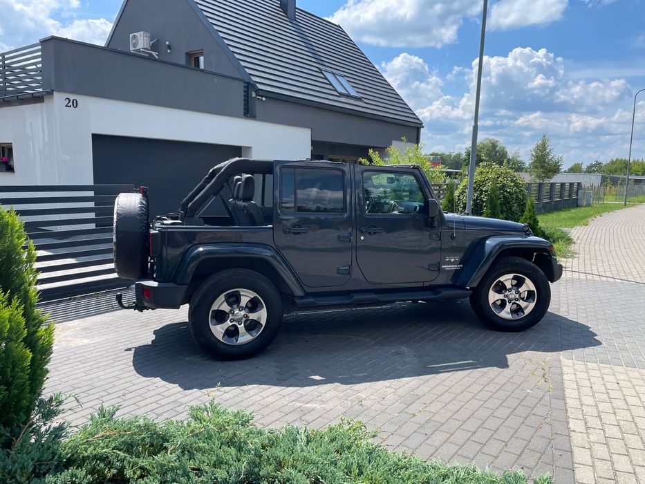 Jeep Wrangler UNLIMITED SAHARA bezwypadkowy super stan po serwisie