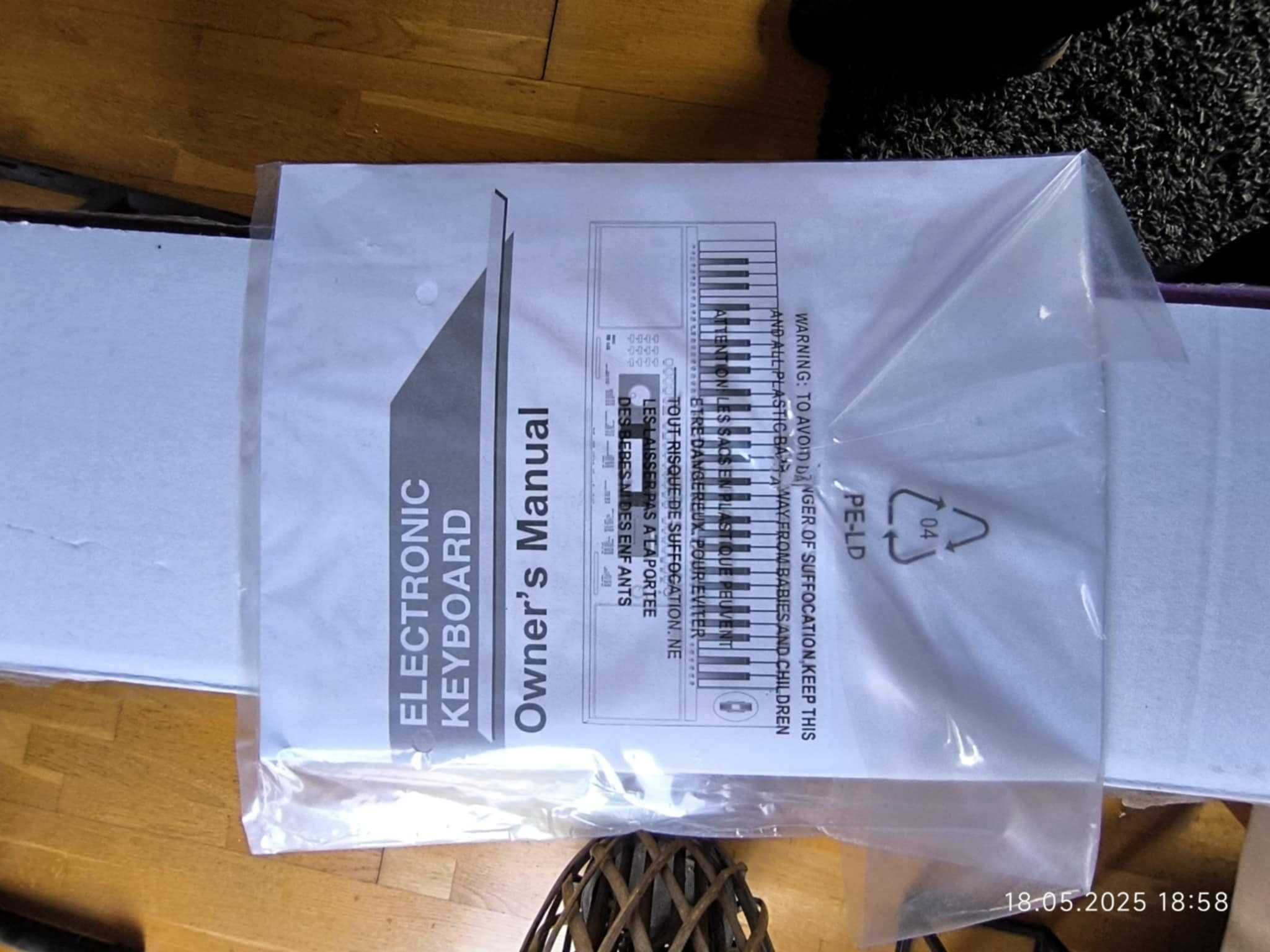 Keyboard Yamaha PSR-E353