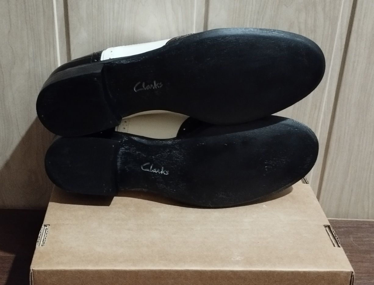 Clarks туфлі жіночі шкіряні Clarks Оригинал р.39,5