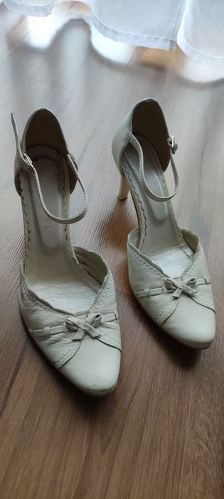 Buty ślubne skórzane ecru 38 Kotyl