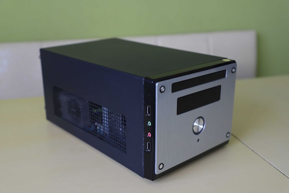 системний блок привезений з Німеччини