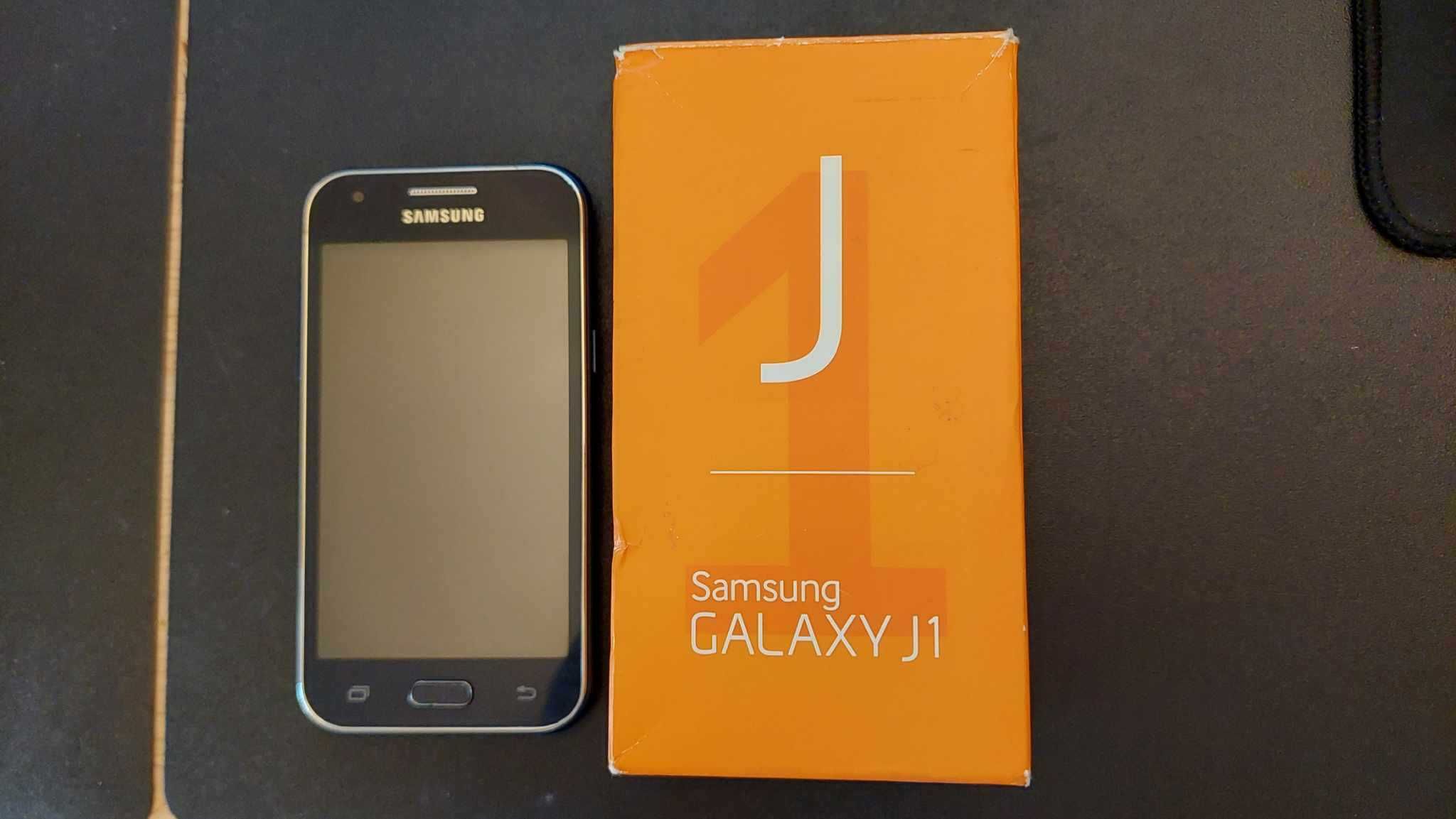 Telefon Samsung Galaxy J1 smartfon stary telefon telefon dla seniora