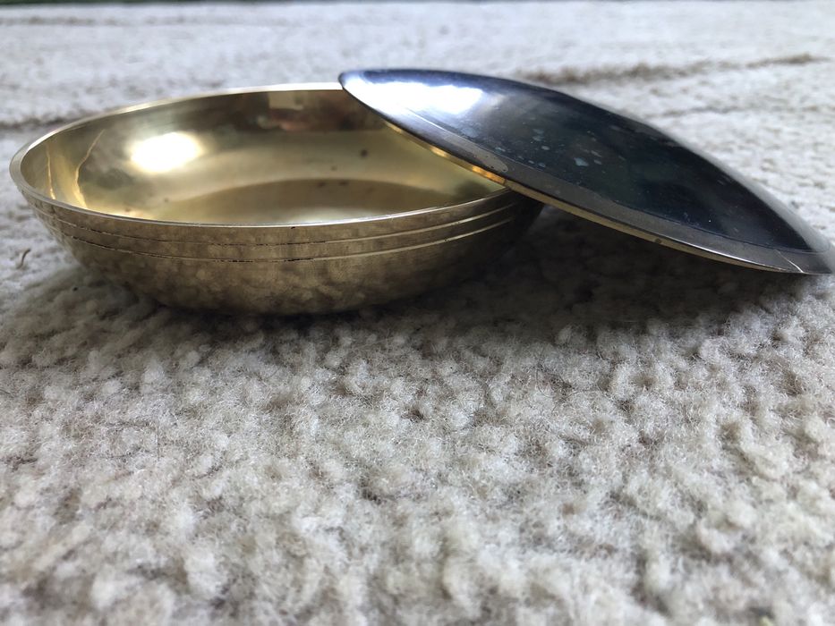 Латунна шкатулка для прикрас