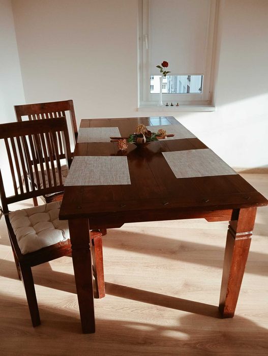 Stół Frederika, Jysk do jadalni plus dwie dostawki, 4 krzesła, DREWNO!