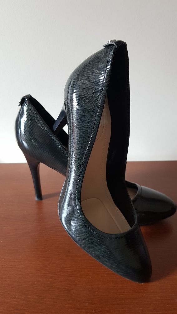 Buty szpilki roz 36 Calvin Klein