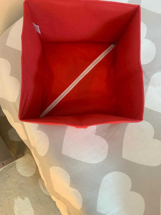 Saco de armazenamento para pendurar roupa com gaveta e prateleiras