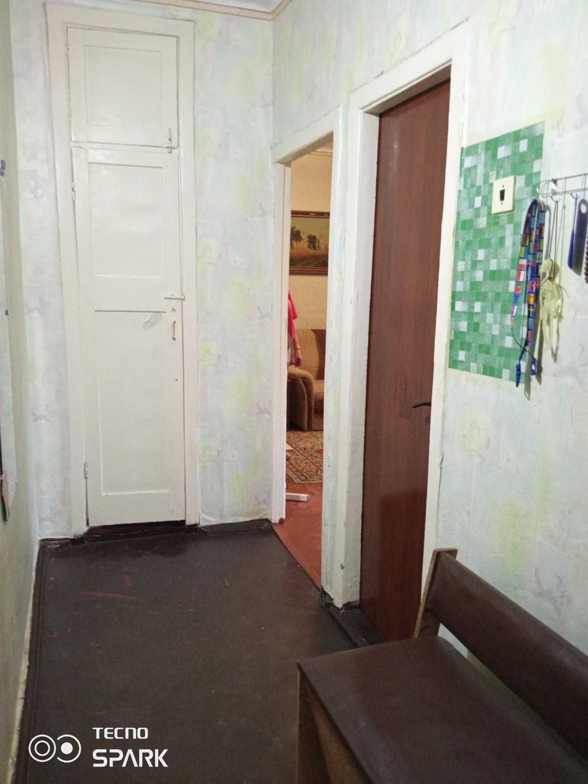 продам 1 кімн квартиру пр МИРУ,поруч Колос,Автовокзал,балкон,колонка