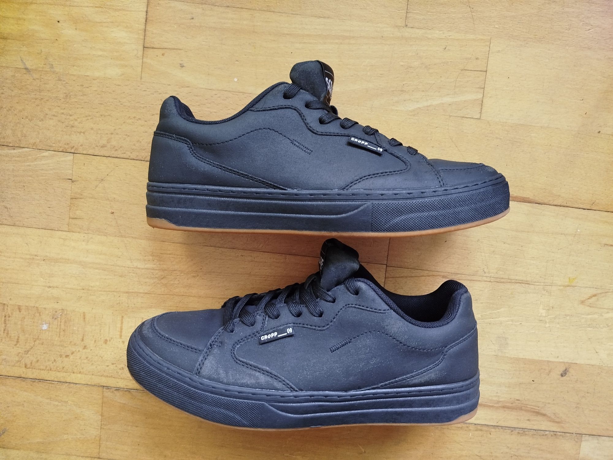 Buty sportowe męskie cropp
