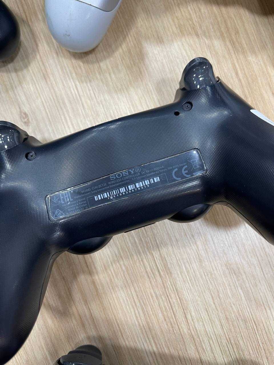 Геймпад DualShock 4 для PlayStation 4 (оригинал)
