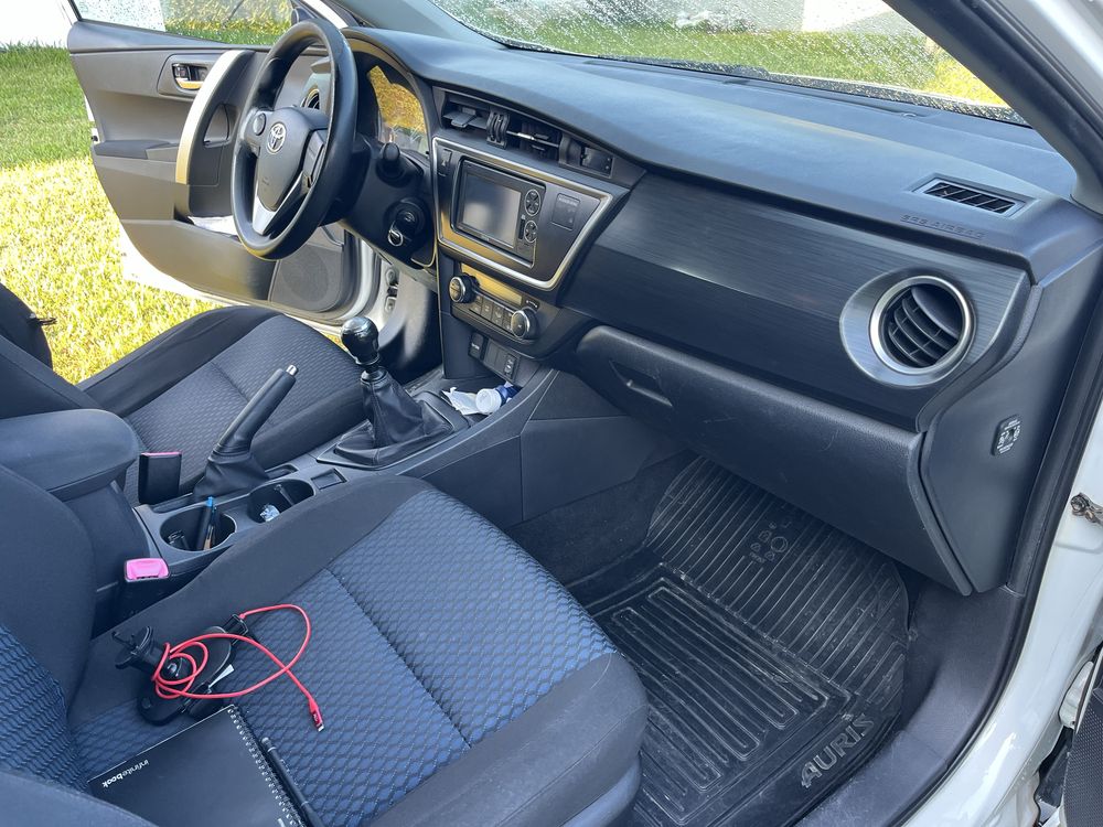 Toyota Auris Bizz IVA discriminado