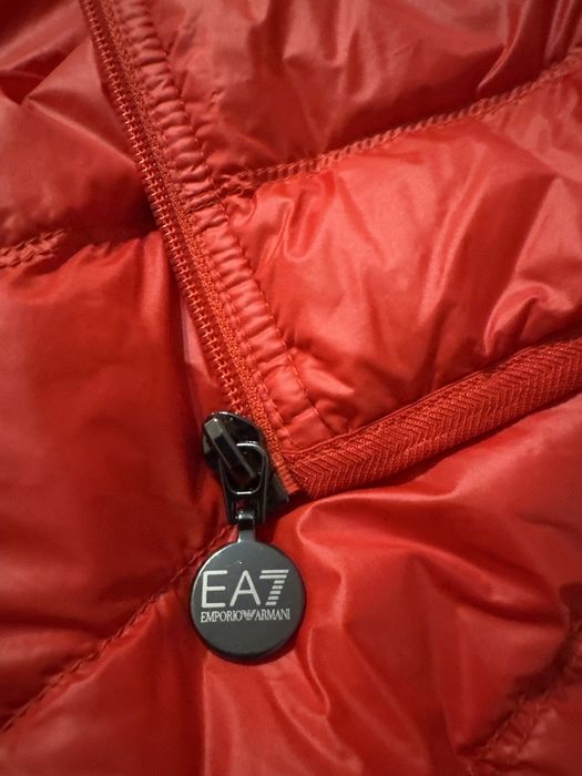 Пухова безрукавка Emporio Armani