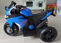 MOTO- S- 6 – Motor na akumulator dla dzieci + pilot + melodie + LED