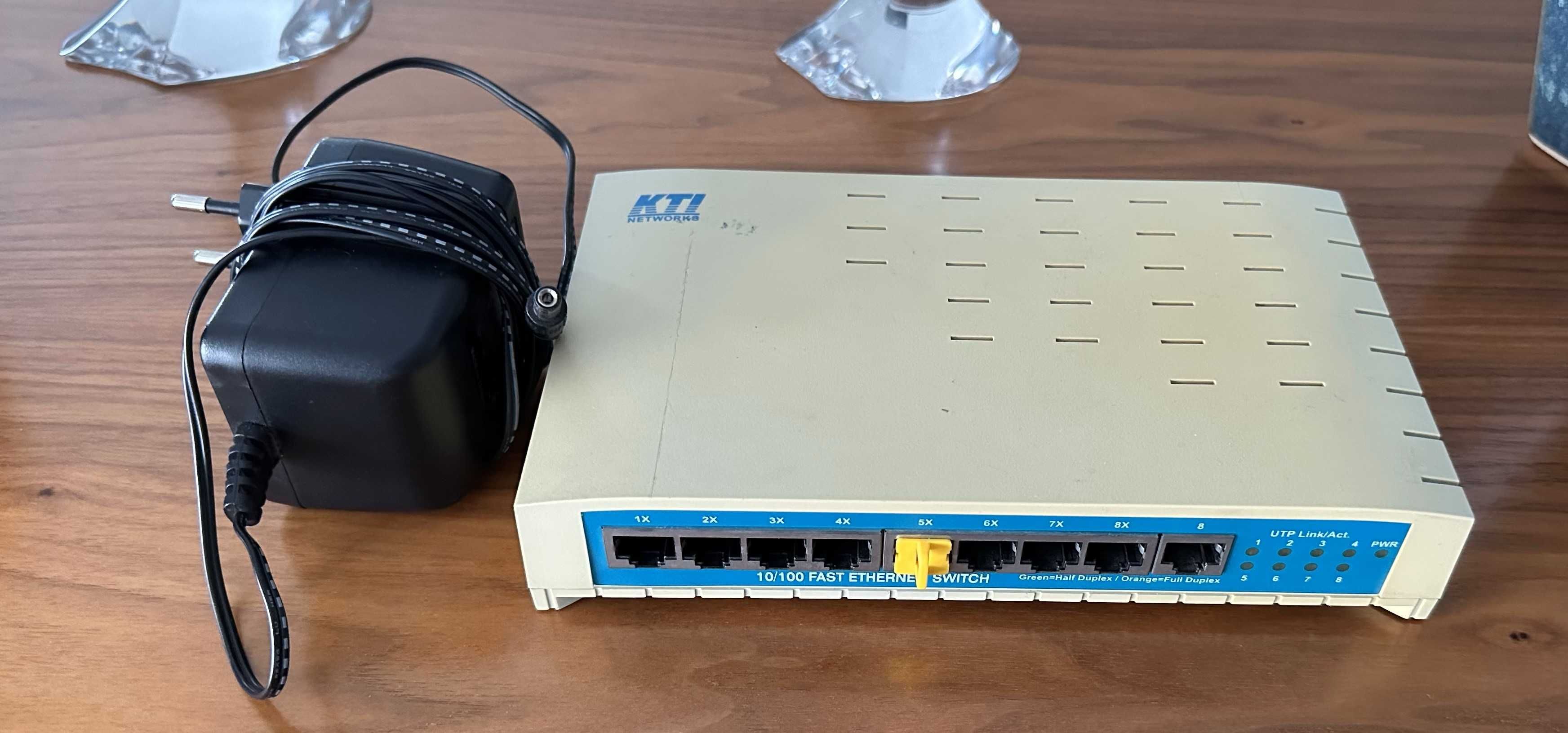 Ethernet Switch KTI 8 portas 10/100