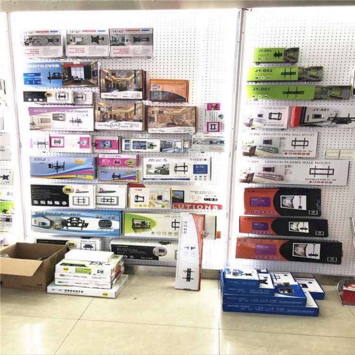 Настенный кронштейн для телевизора. Новый