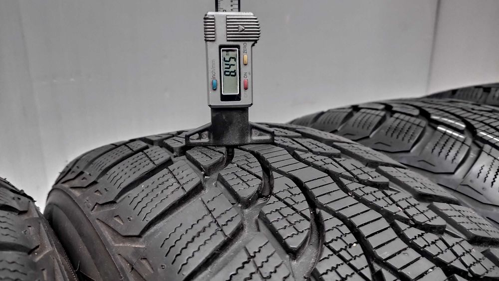 шини 225/55R17. Bridgestone. 8,5мм. 2022р.